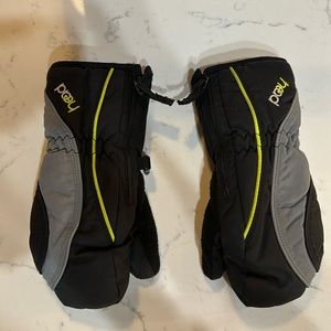 Head ski/warm weather gloves size XS